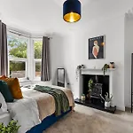 Sleek And Stylish Abode - Parking بيت للعطل