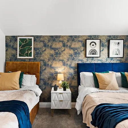 بيت للعطل Sleek And Stylish Abode - Parking