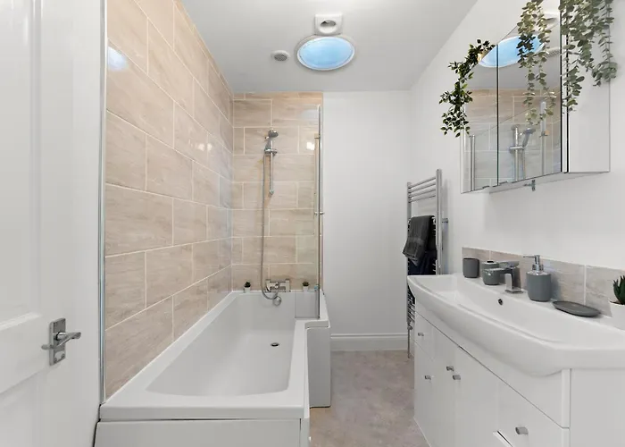 Sleek And Stylish Abode - Parking بيت للعطل