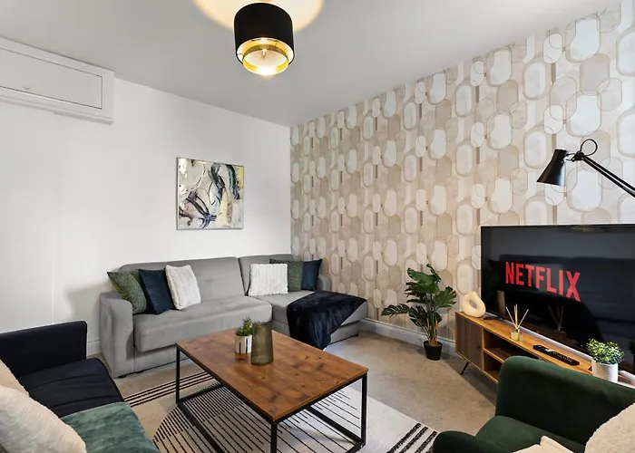 Ferienhaus Sleek And Stylish Abode - Parking *