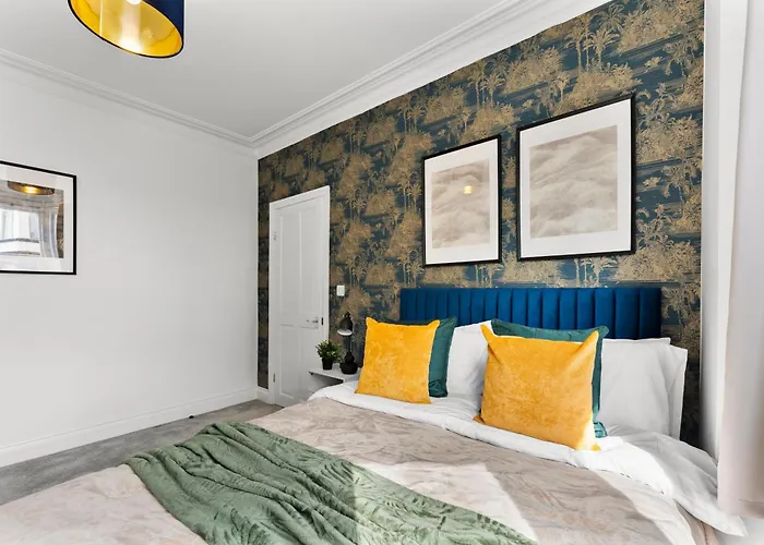 بيت للعطل Sleek And Stylish Abode - Parking *