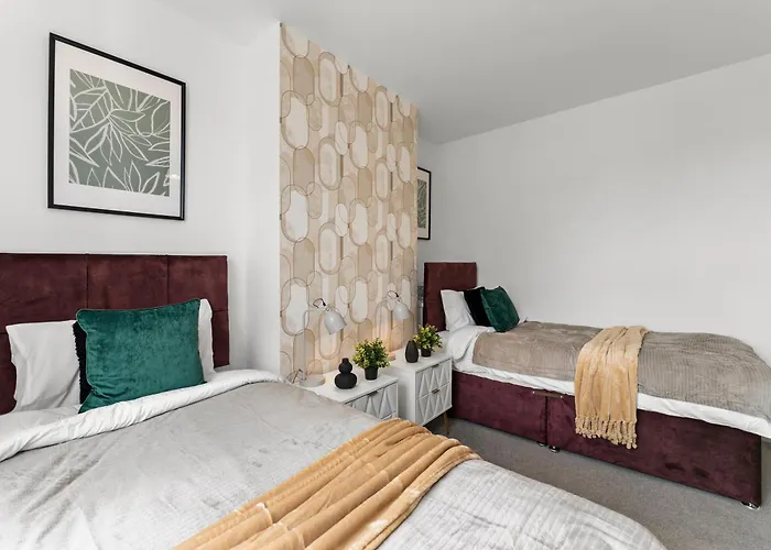 بيت للعطل Sleek And Stylish Abode - Parking *