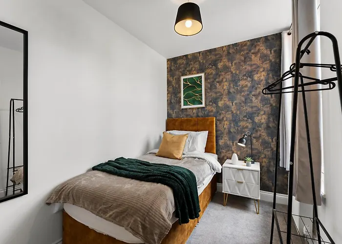 Sleek And Stylish Abode - Parking *