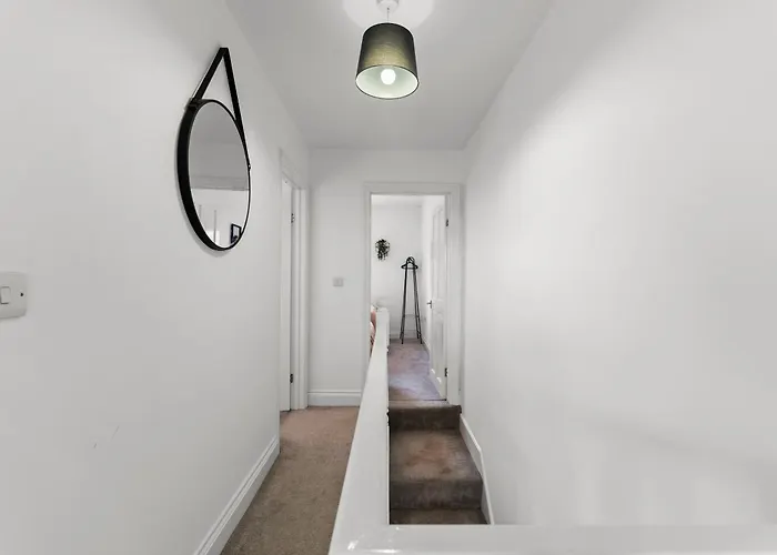 Sleek And Stylish Abode - Parking بيت للعطل *