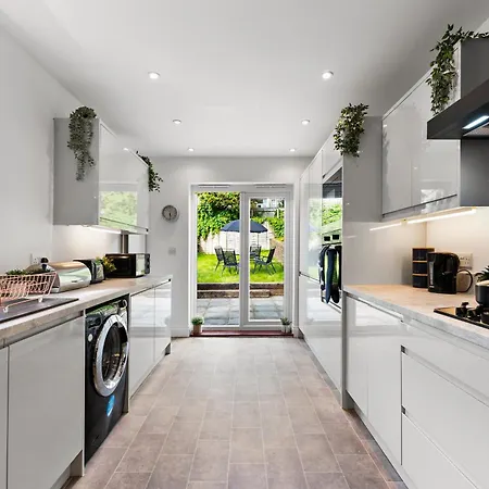 Sleek And Stylish Abode - Parking * Bristol