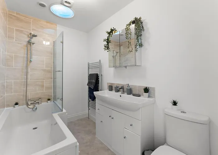 Sleek And Stylish Abode - Parking בית נופש *